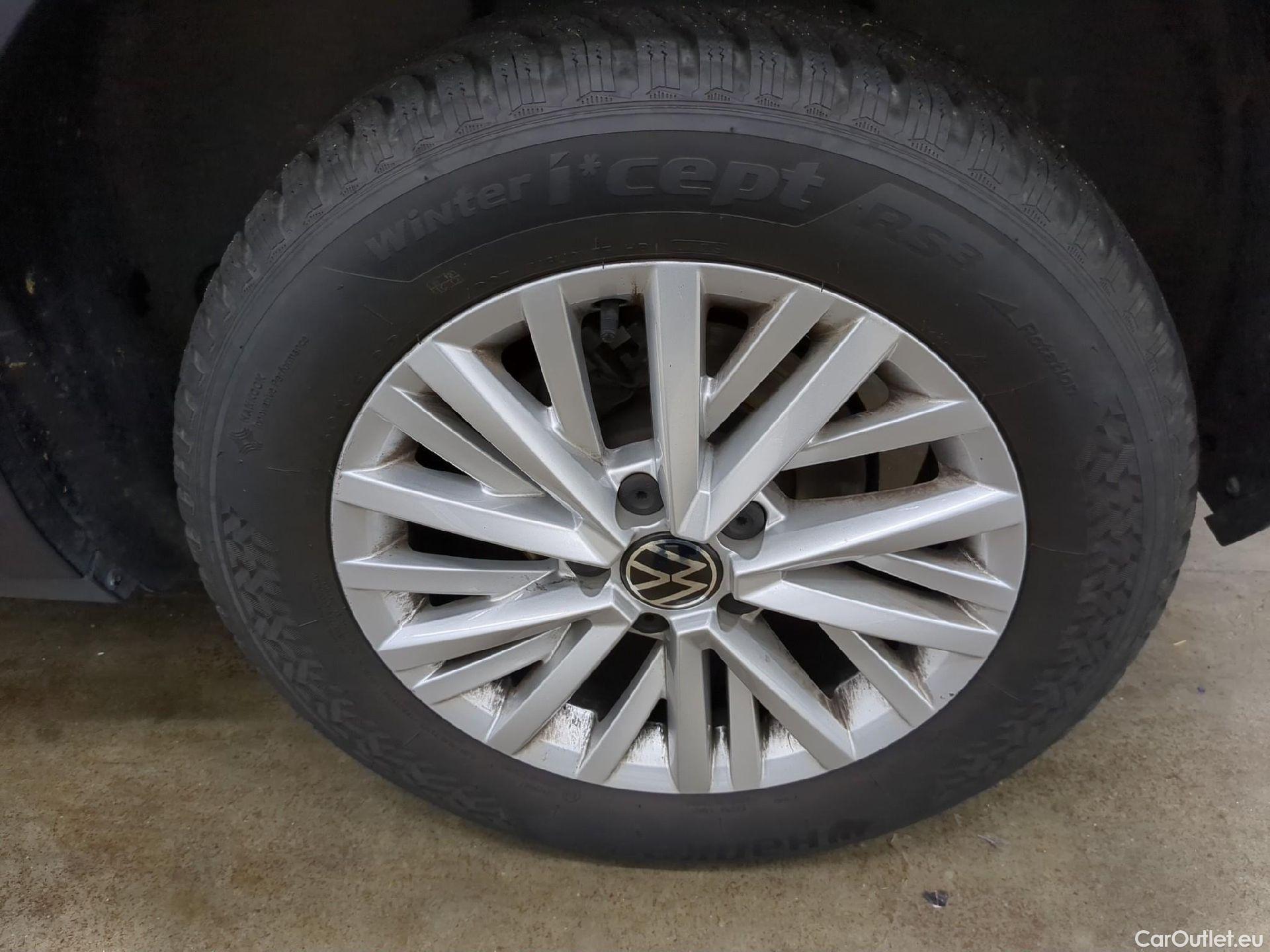  Volkswagen  T-ROC  Life Plus 2.0 TDI 115CV BVM6 E6d #3