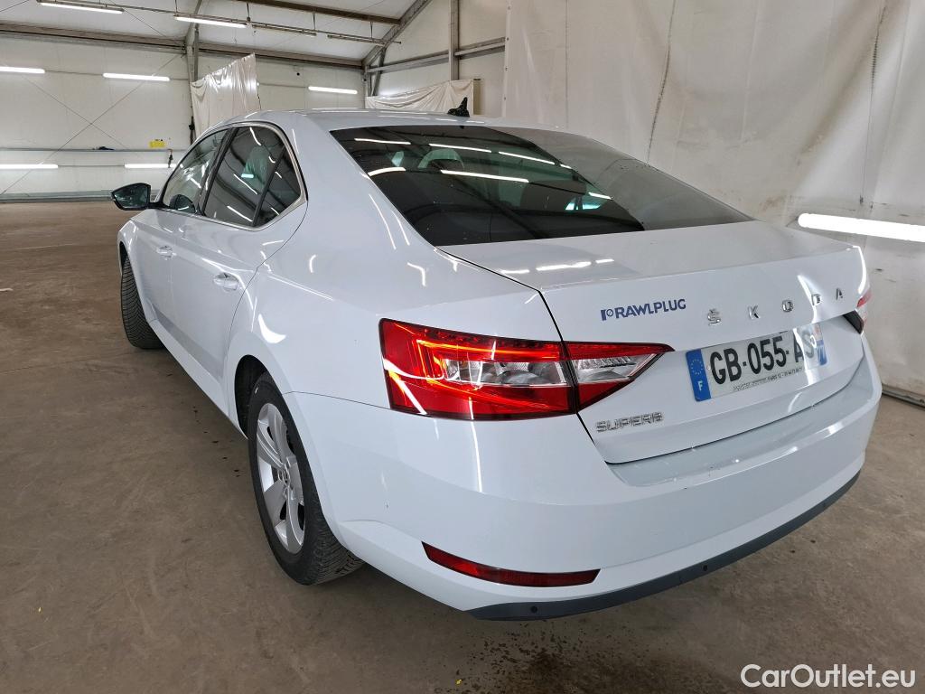  Renault  Megane  IV Berline 5pt. Société Air Nav 1.5 dCi 90CV BVM6 E6 #30