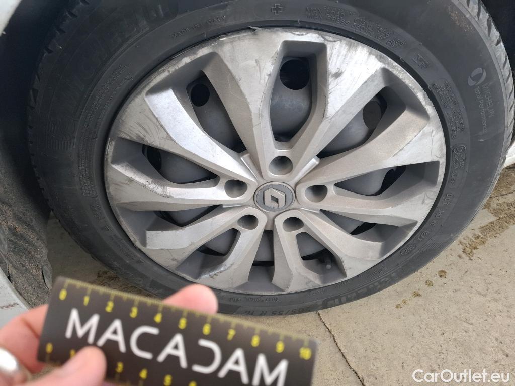  Renault  Megane  IV Berline 5pt. Société Air Nav 1.5 dCi 90CV BVM6 E6 #20