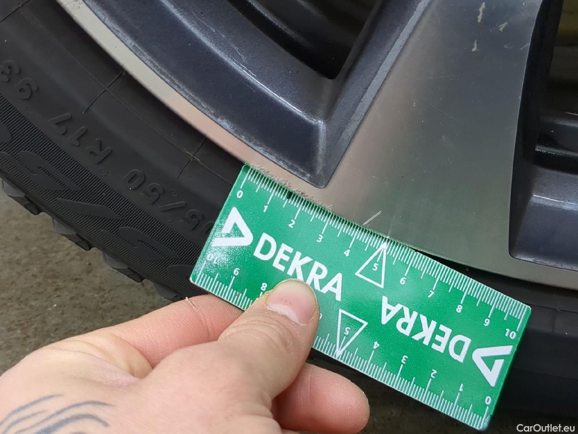  Renault  Megane  IV Berline 5 ptes. Techno 1.5 dCi 115CV BVA7 E6d #15