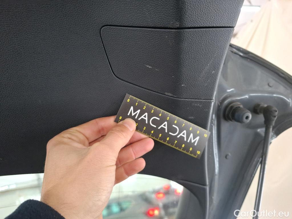  Volkswagen  Golf  VOLKSWAGEN / 2020 / 5P / Berline 2.0 TDI SCR 150 DSG7 Life Busi 1st #23