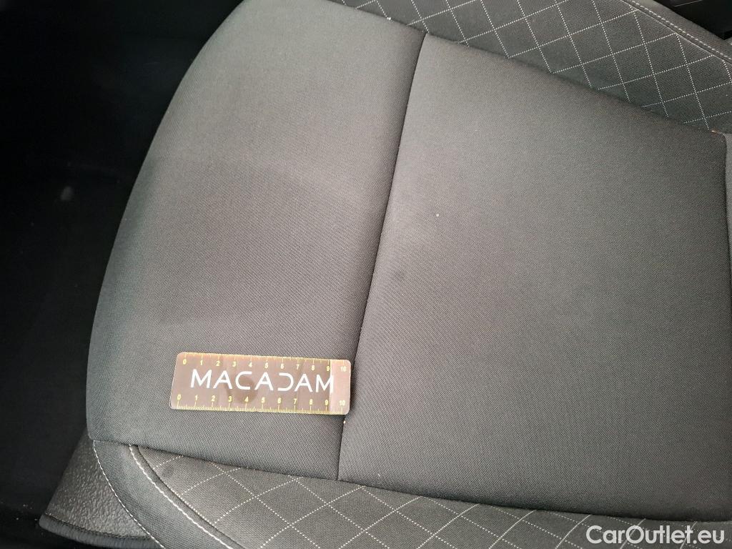  Skoda  Karoq  Business 2.0 TDI 115CV BVA7 E6d #9