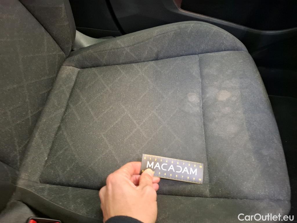  Volkswagen  Golf  VOLKSWAGEN / 2020 / 5P / Berline 2.0 TDI SCR 150 DSG7 Life Busi 1st #27