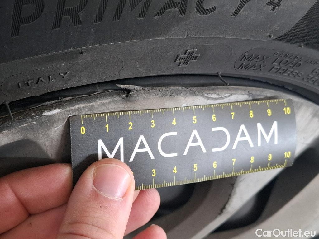  Renault  Megane  IV Berline 5pt. Société Air Nav 1.5 dCi 90CV BVM6 E6 #21