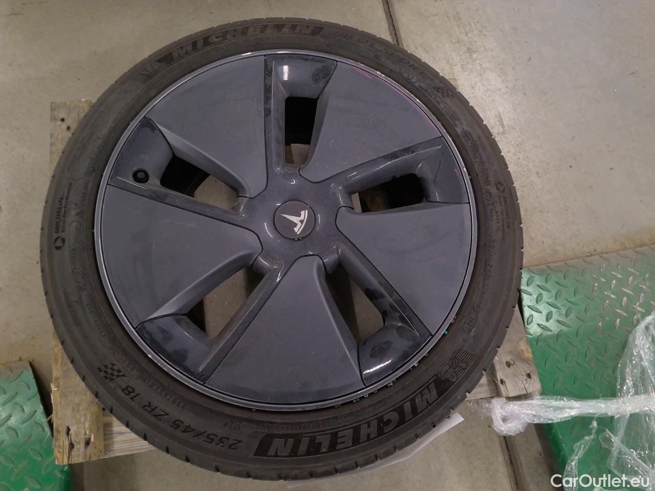  Tesla  Model 3  75kWh Standard Range+ #7