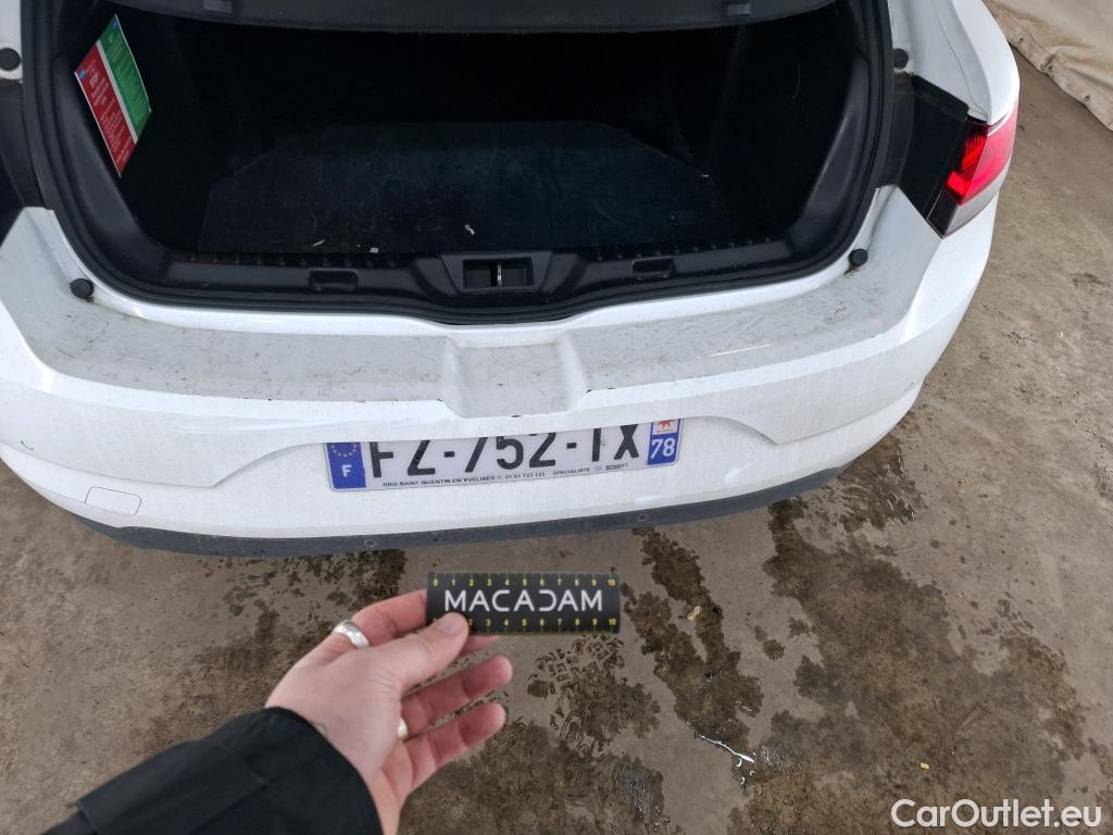  Renault  Megane  IV Berline 5pt. Société Air Nav 1.5 dCi 90CV BVM6 E6 #6