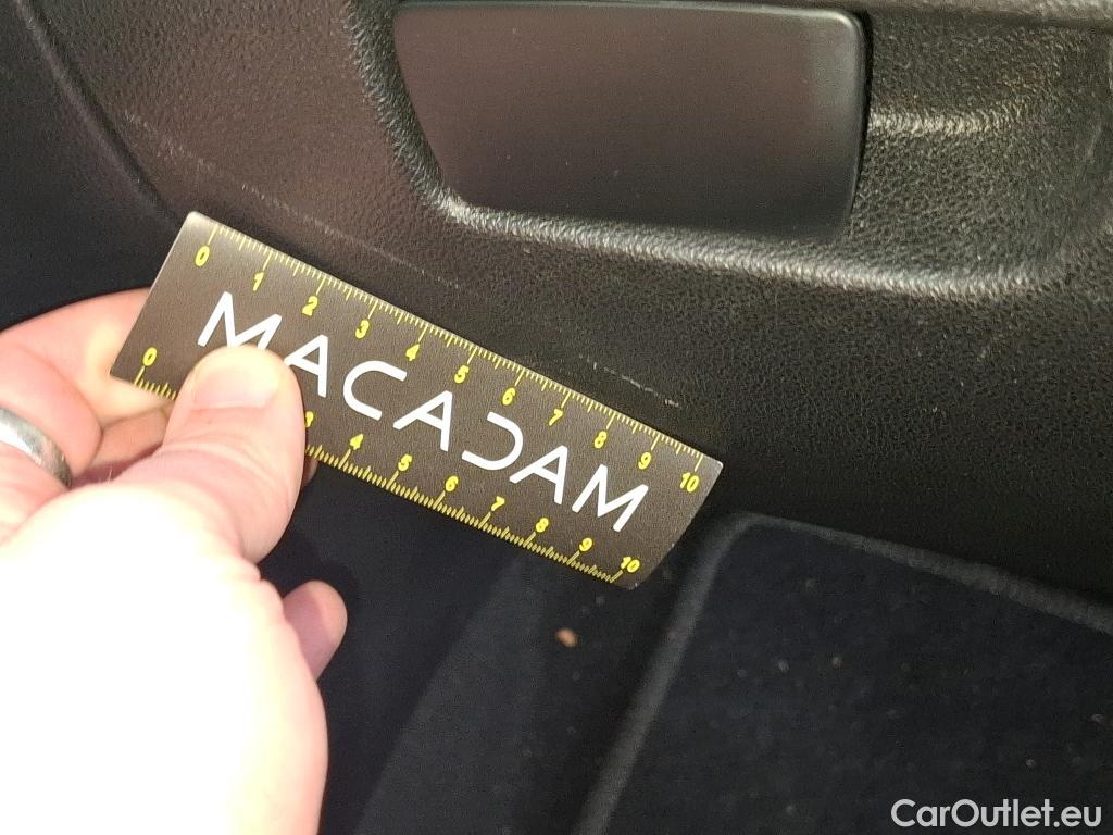  Renault  Megane  IV Berline 5pt. Société Air Nav 1.5 dCi 90CV BVM6 E6 #19