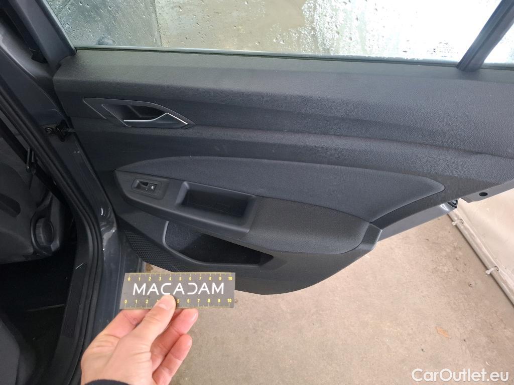  Volkswagen  Golf  VOLKSWAGEN / 2020 / 5P / Berline 2.0 TDI SCR 150 DSG7 Life Busi 1st #15