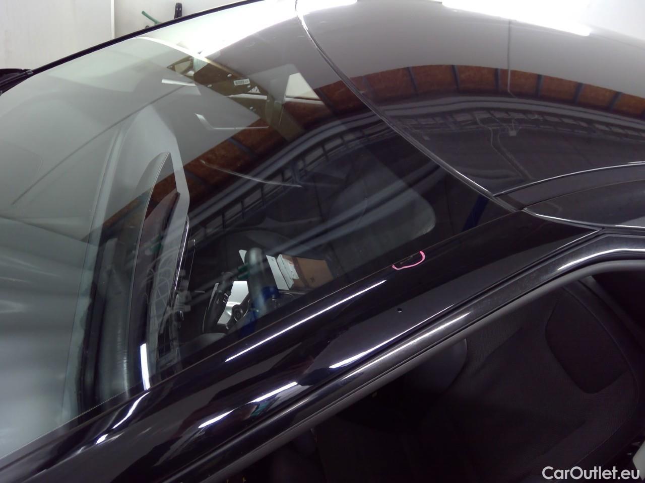  KIA  Ev6  77.4kWh 228 RWD #17