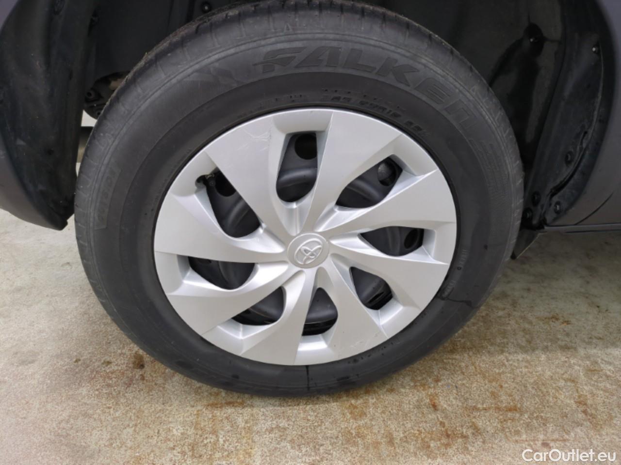  Toyota  Yaris Cross TOYOTA  Hybride / 2021 / 5P / SUV 1.5 HYBRID 116H DYNAMIC AUTO #5