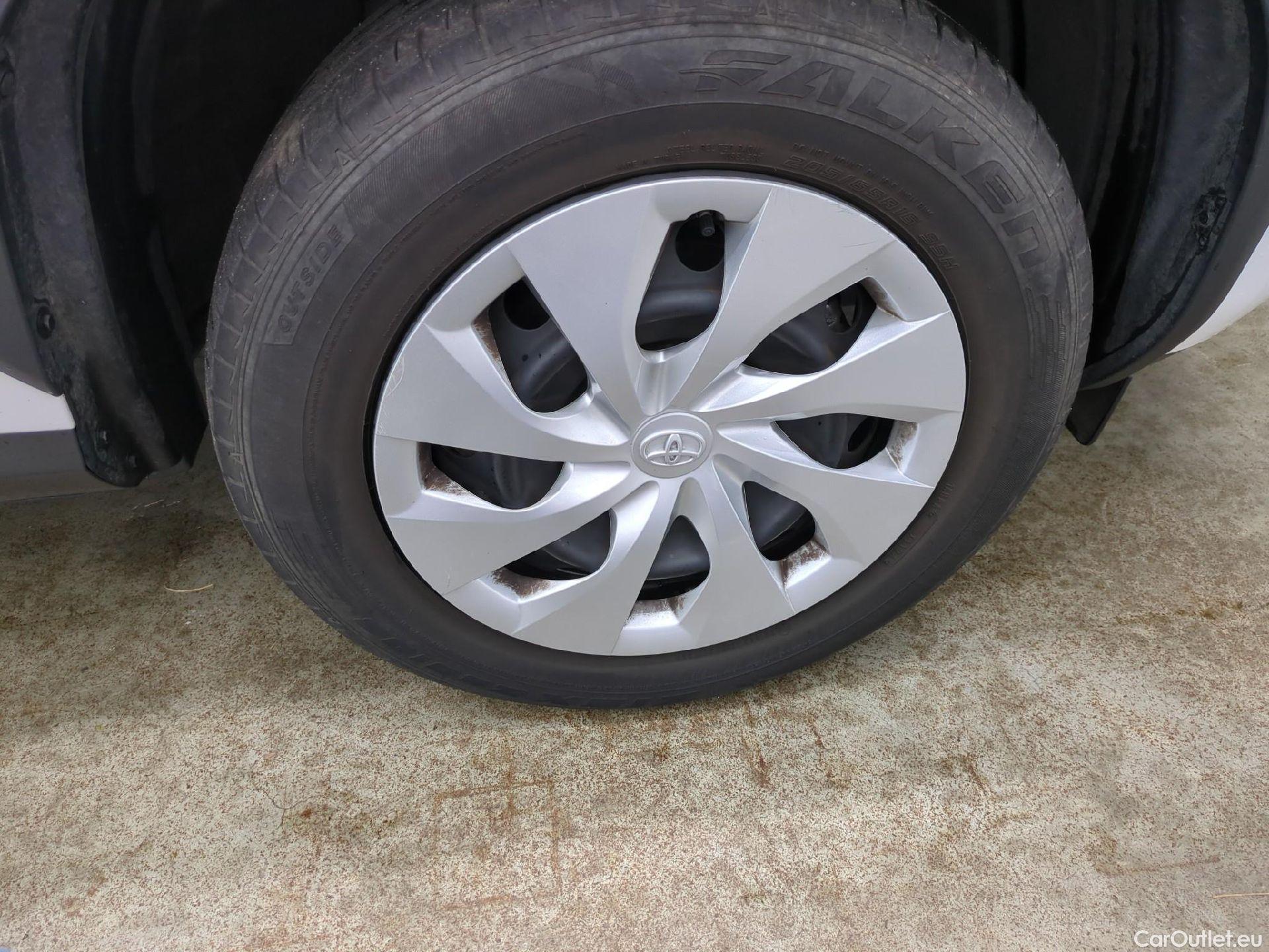  Toyota  Yaris Cross TOYOTA  Hybride / 2021 / 5P / SUV 1.5 HYBRID 116H DYNAMIC AUTO #7