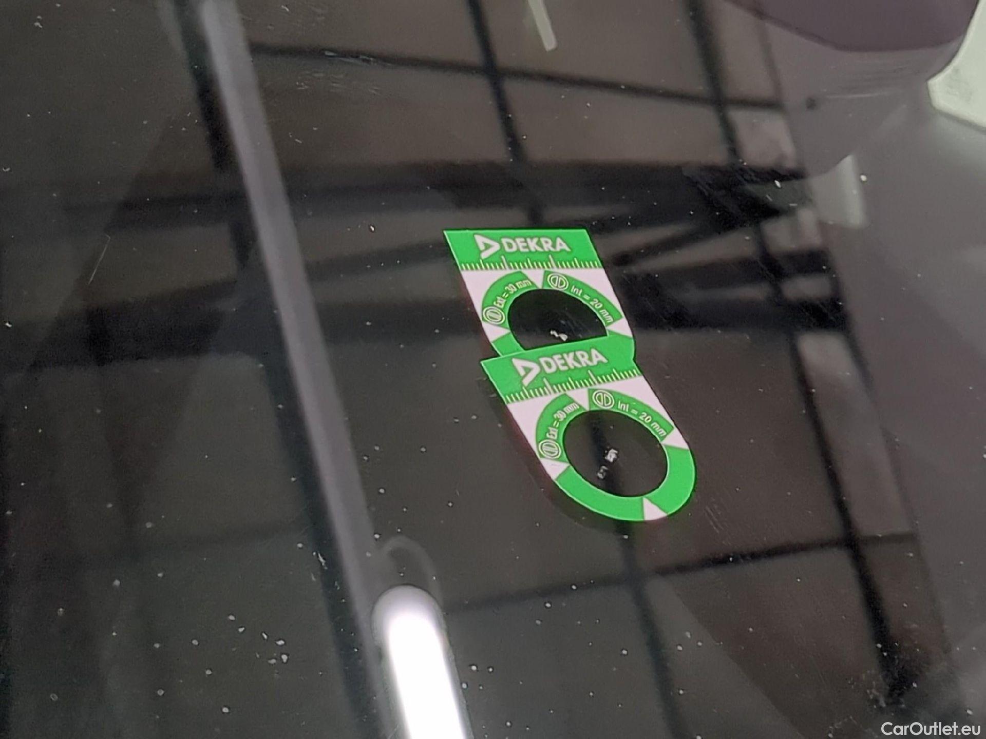  Volkswagen  T-ROC  Life Plus 2.0 TDI 115CV BVM6 E6d #21