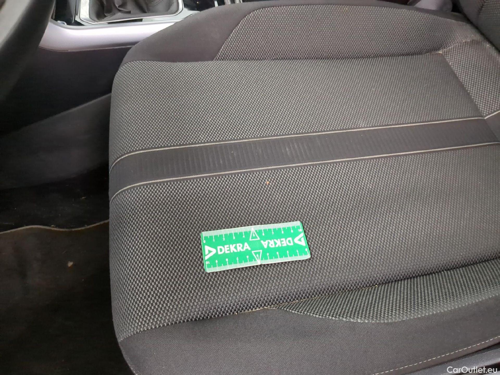  Volkswagen  T-ROC  Life Plus 2.0 TDI 115CV BVM6 E6d #11