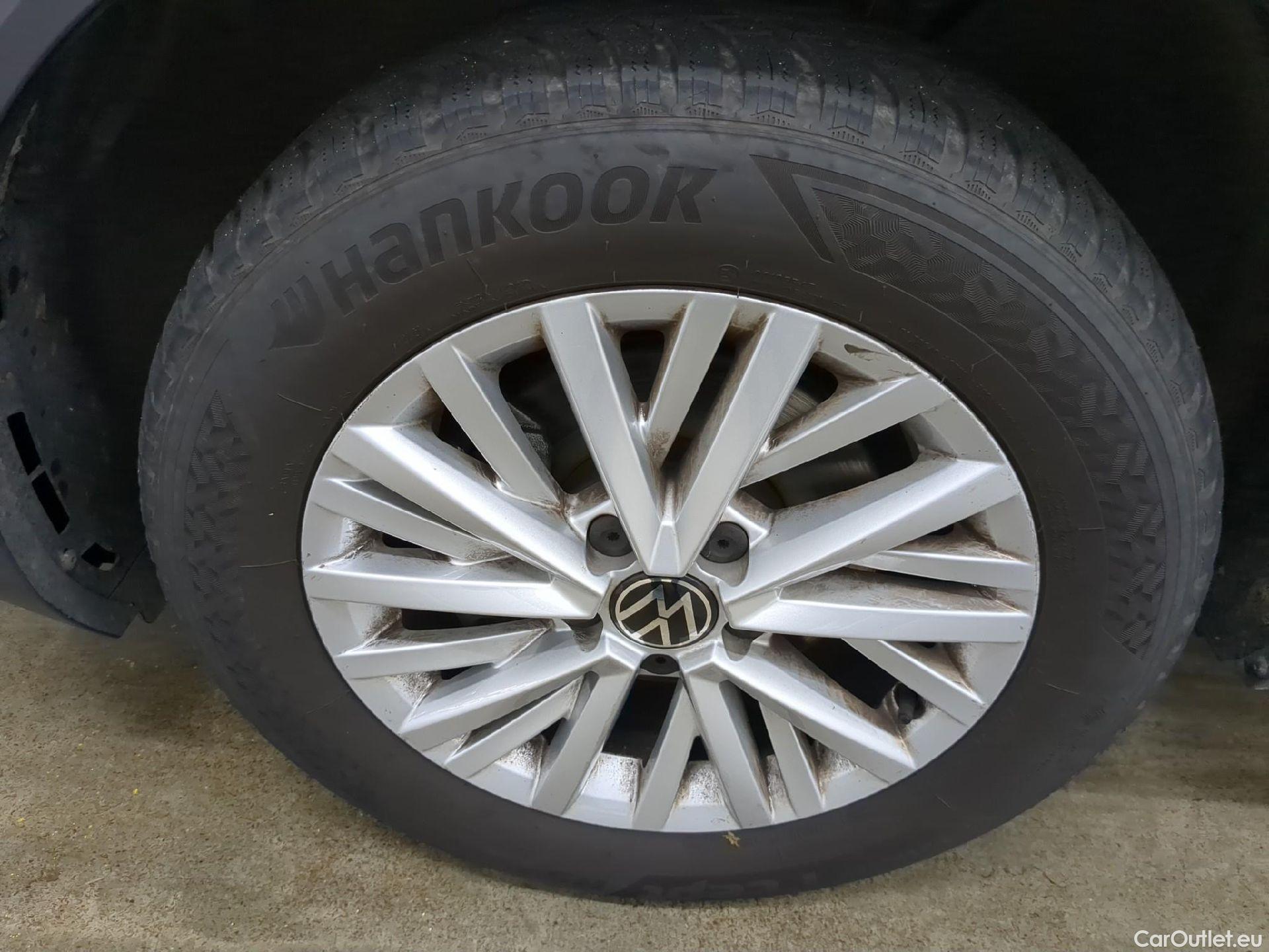  Volkswagen  T-ROC  Life Plus 2.0 TDI 115CV BVM6 E6d #2