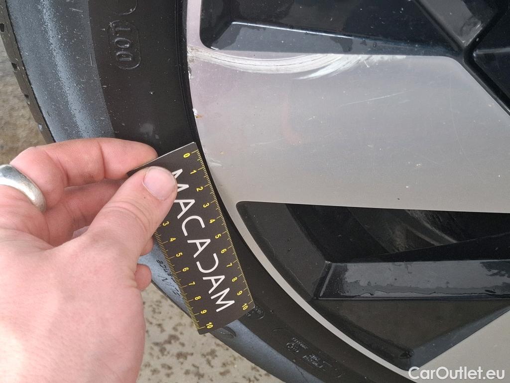  Volvo  XC60 VOLVO   2021  5P SUV Rchrge T8 455 GT 8 Ultimate Style Chrome #15