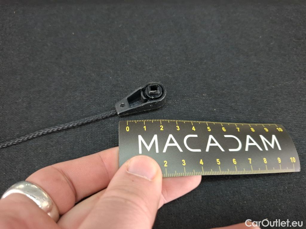  Renault  Megane  IV Berline 5pt. Société Air Nav 1.5 dCi 90CV BVM6 E6 #25