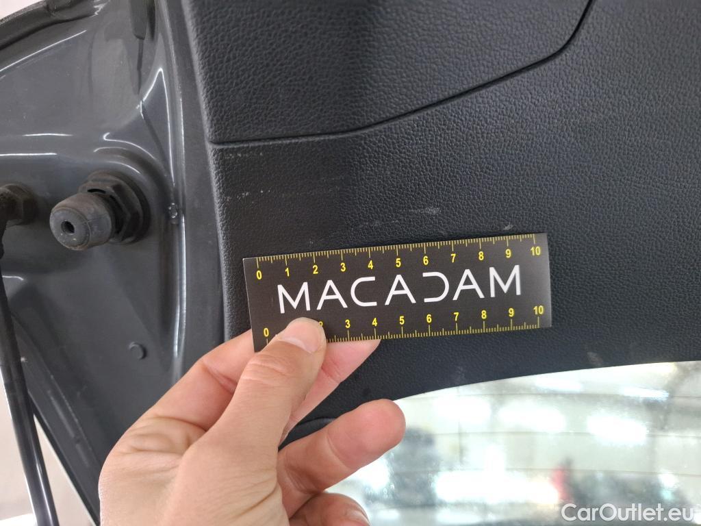  Volkswagen  Golf  VOLKSWAGEN / 2020 / 5P / Berline 2.0 TDI SCR 150 DSG7 Life Busi 1st #18