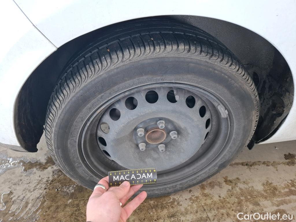  Renault  Megane  IV Berline 5pt. Société Air Nav 1.5 dCi 90CV BVM6 E6 #24