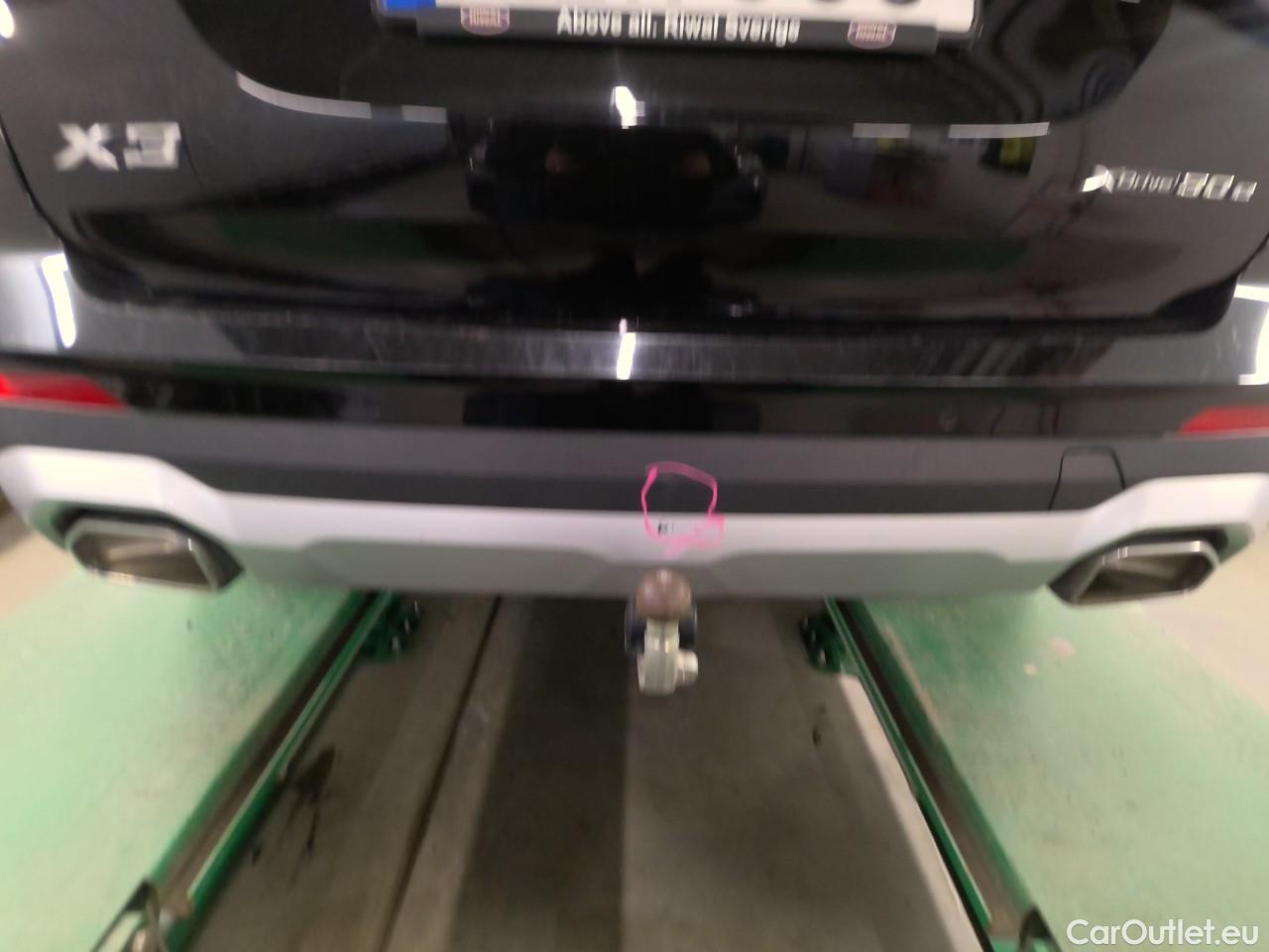  Bmw  X3  xDr.30e Con.Ed. Aut #8