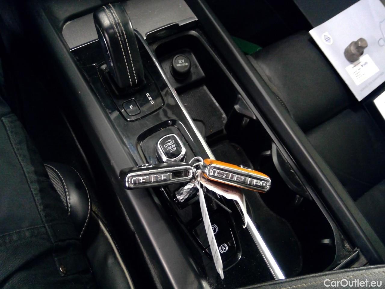  Volvo  XC60  T6 340 R-D. Rech. 4WD Aut #11