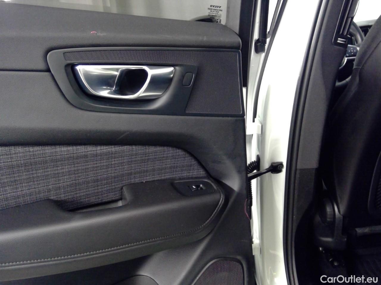  Volvo  XC60  T6 350 Co.Ed.Rec. AWD Aut #7