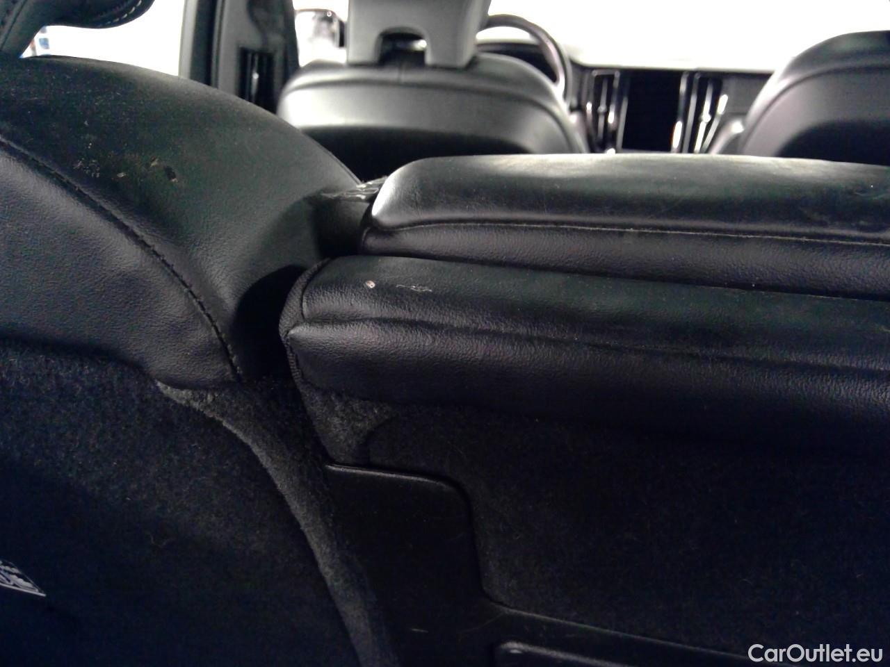  Volvo  XC60  T6 340 R-D. Rech. 4WD Aut #4