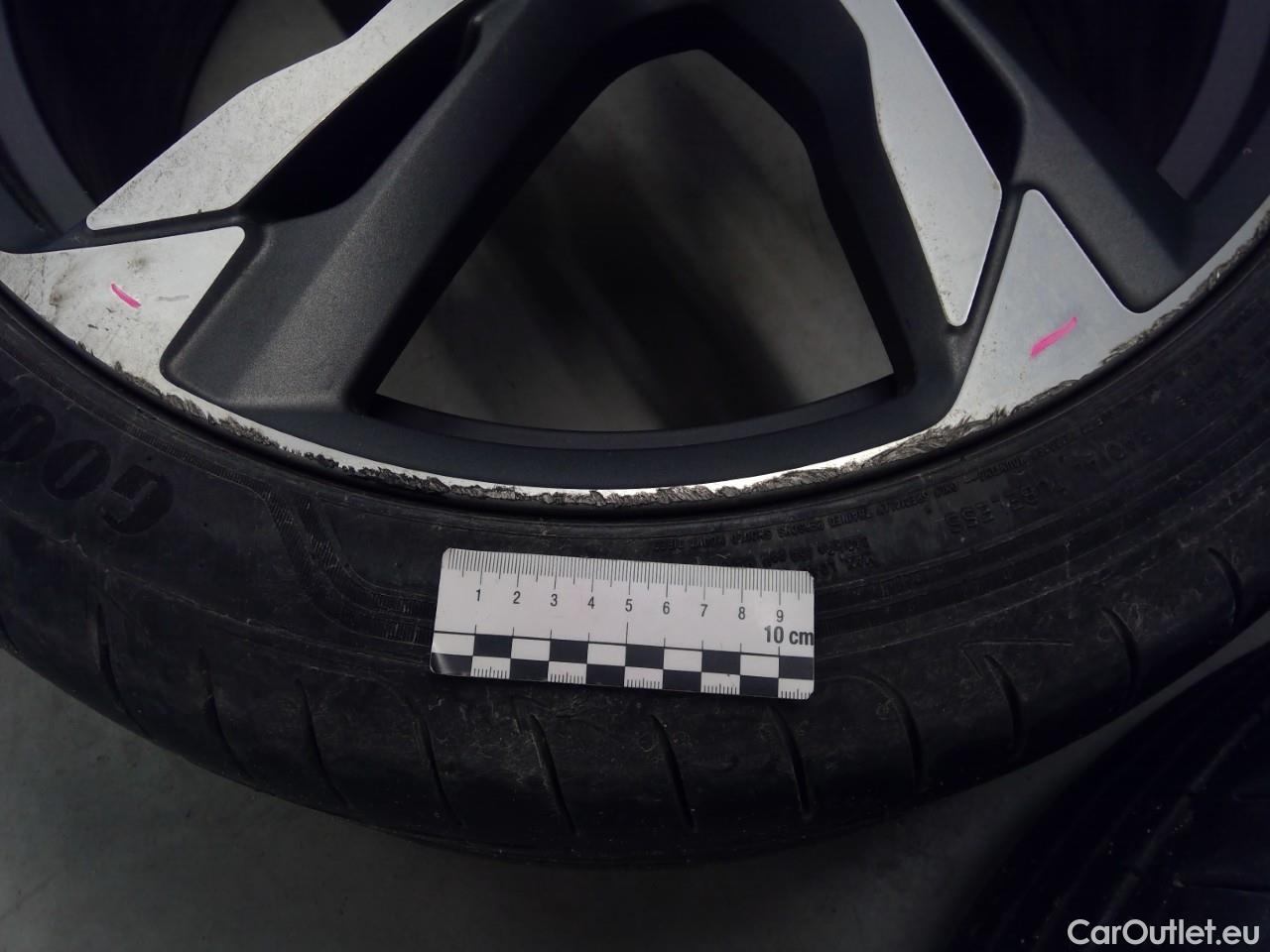  Volvo  XC90  T8 Recha.4WD R-Des.Aut 7s #7