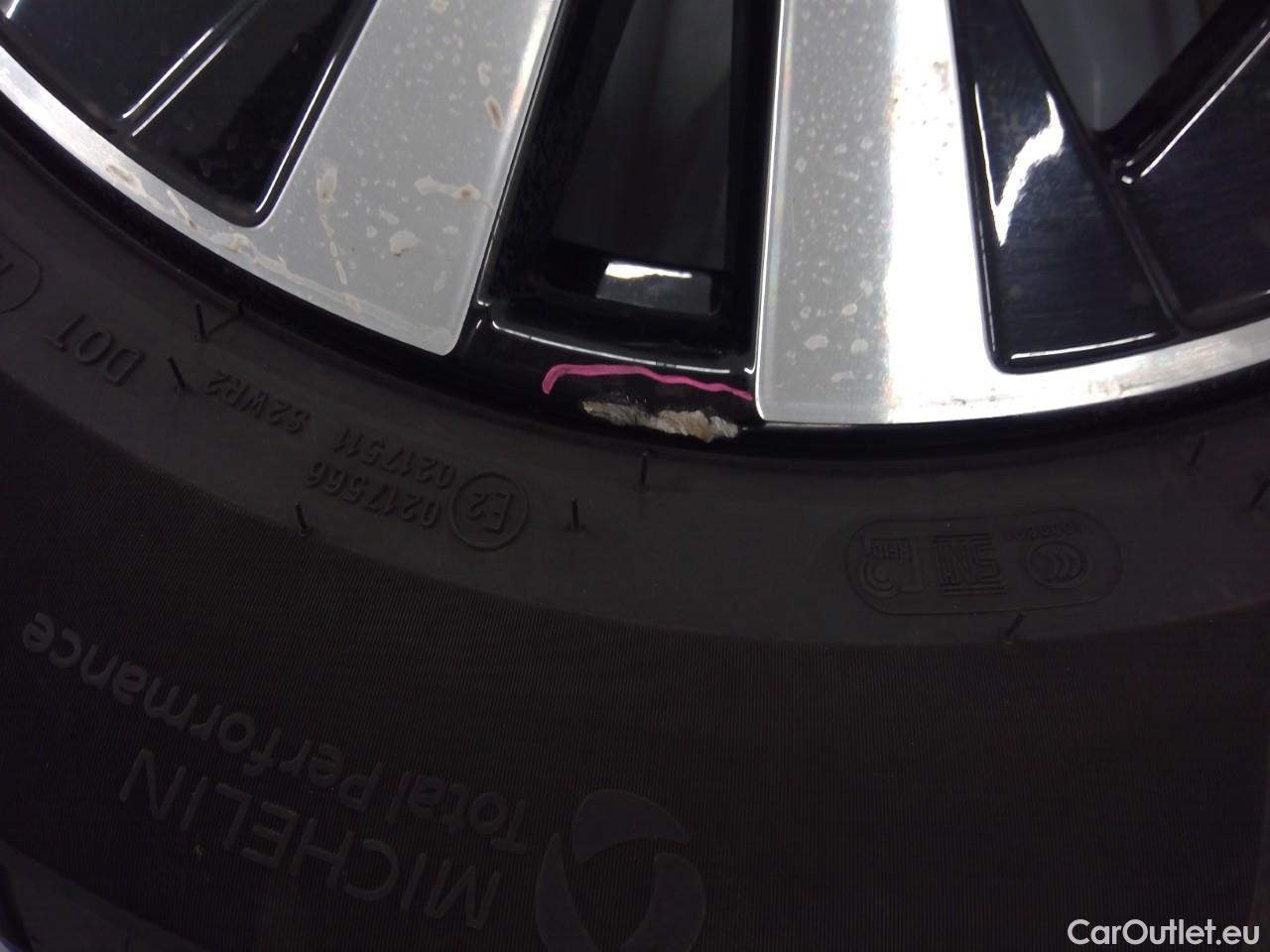  Volvo  XC60  T6 350 Co.Ed.Rec. AWD Aut #2