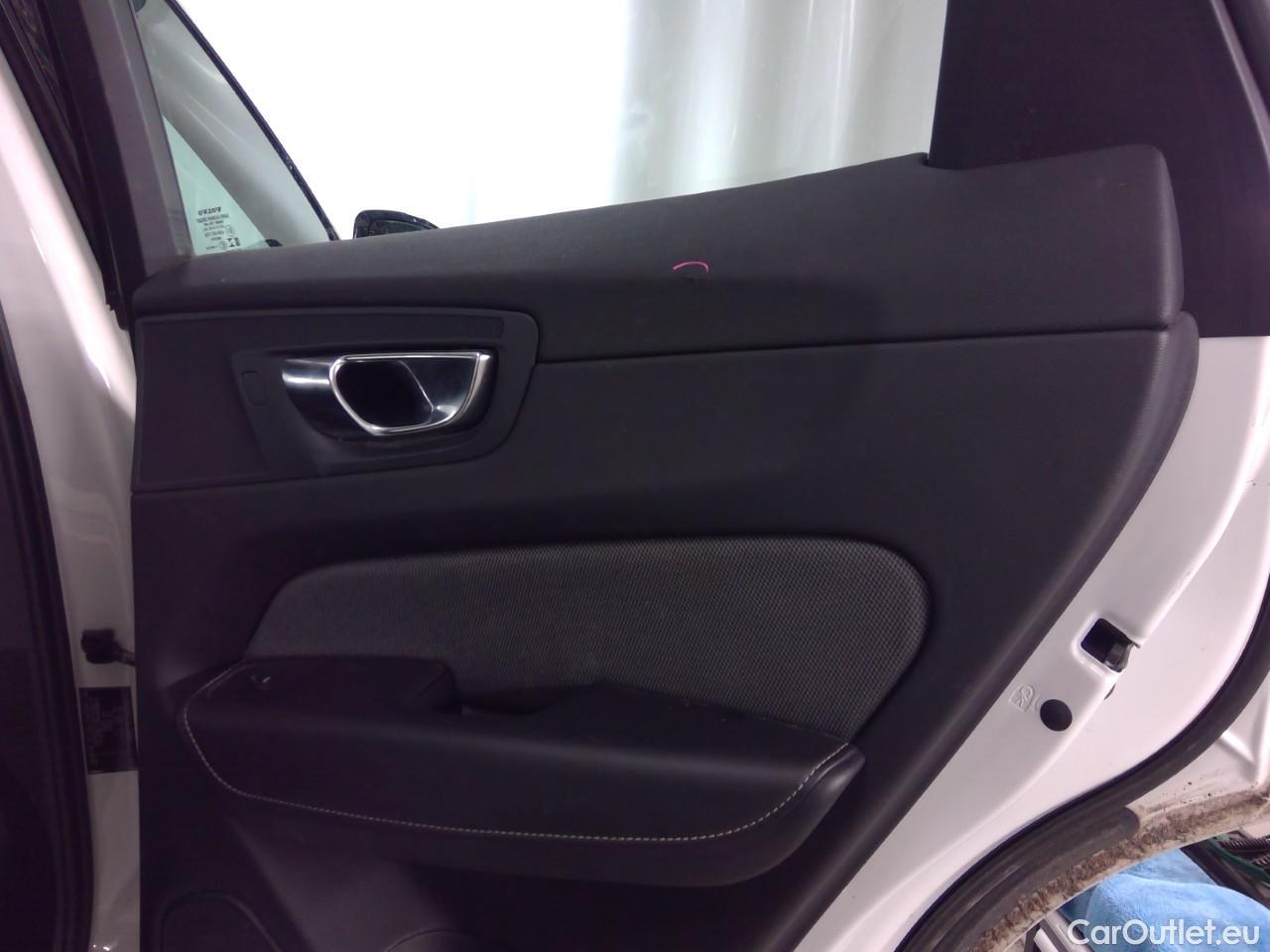  Volvo  XC60  T6 340 R-D. Rech. 4WD Aut #39