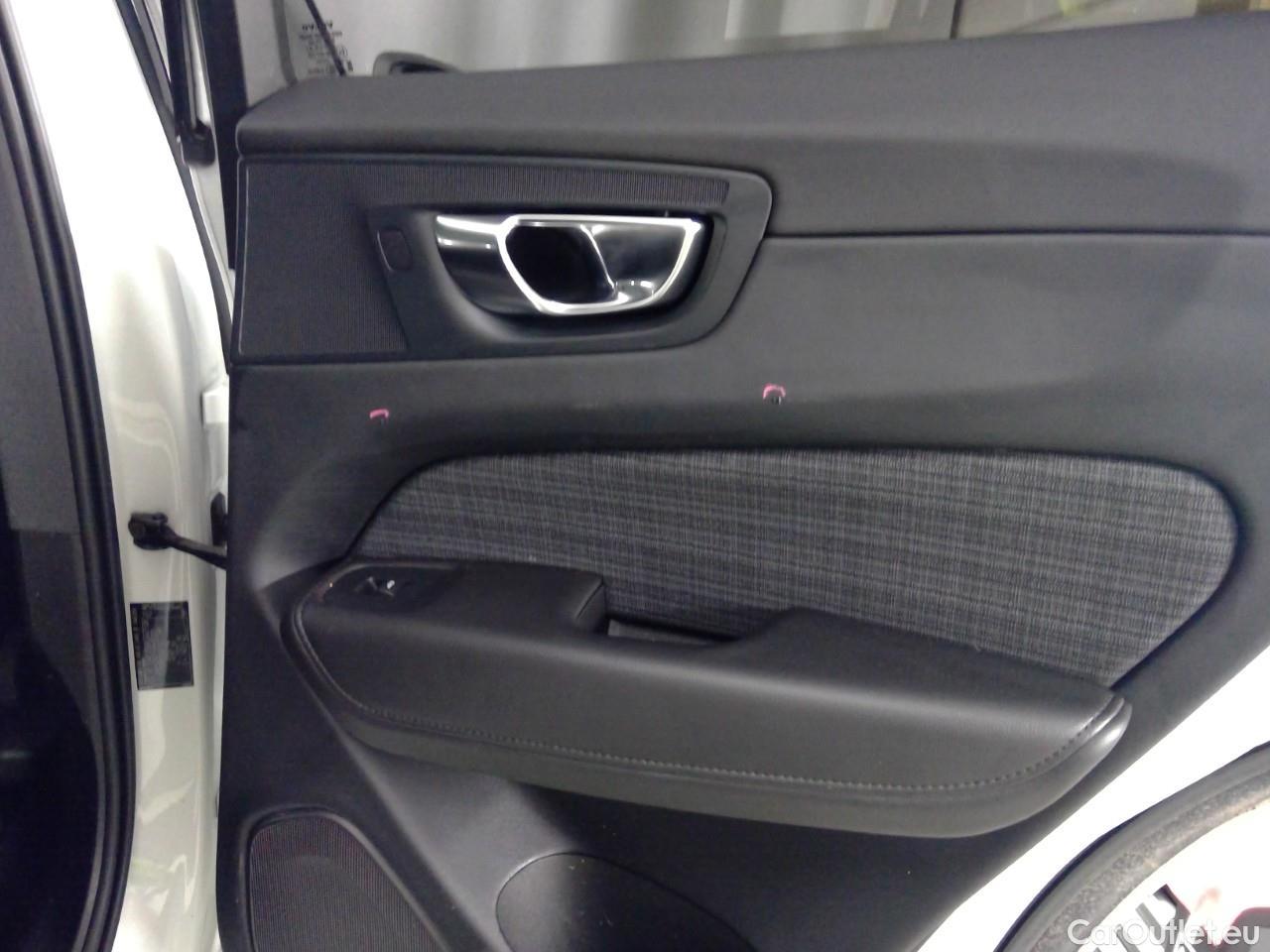  Volvo  XC60  T6 350 Co.Ed.Rec. AWD Aut #15