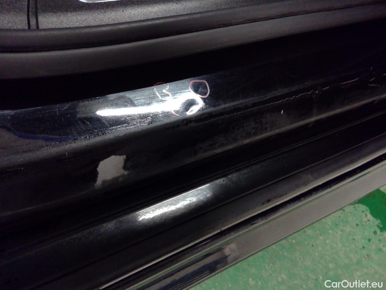  Volvo  XC90  T8 Recha.4WD R-Des.Aut 7s #39