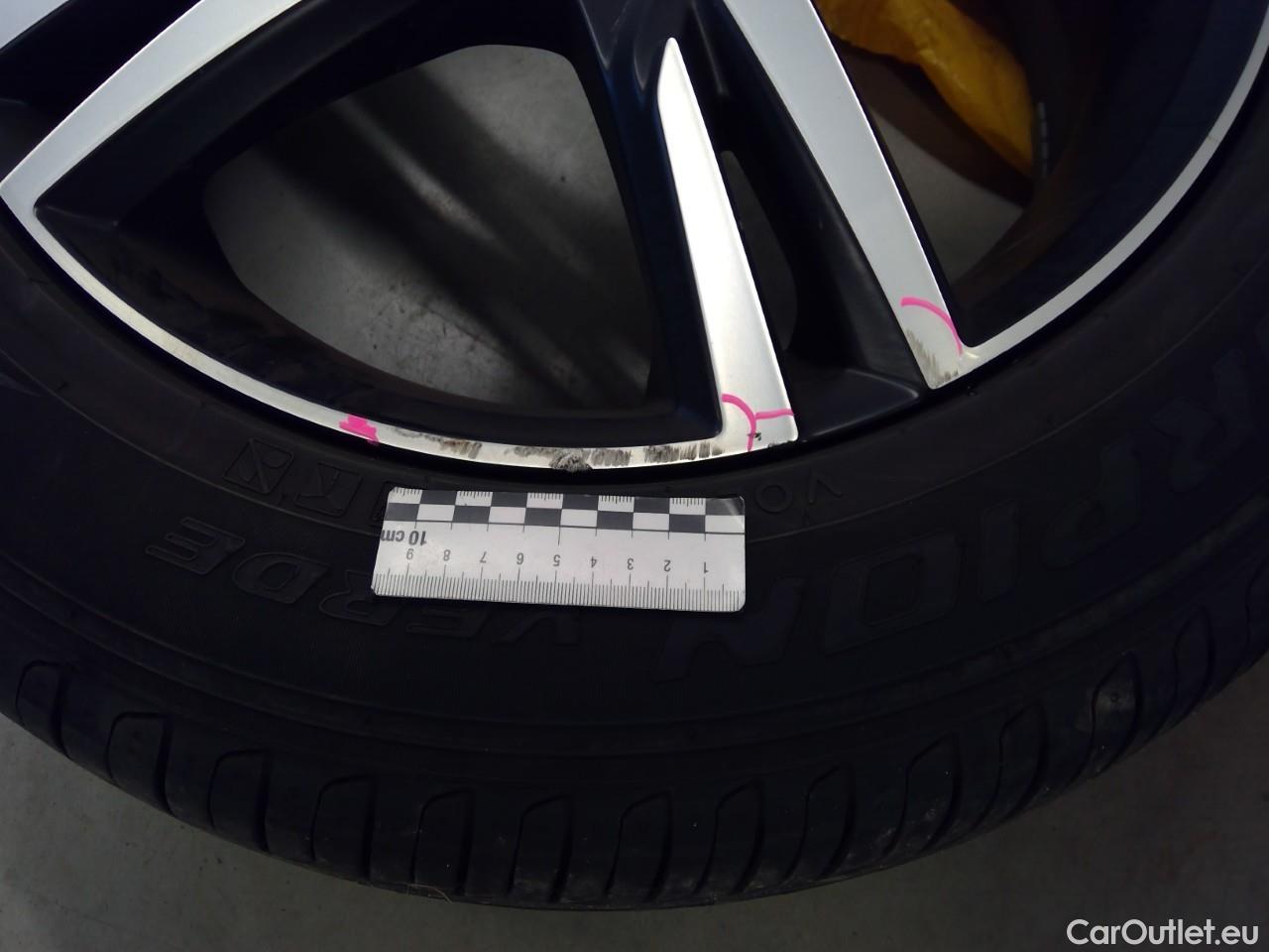  Volvo  XC60  T6 340 R-D. Rech. 4WD Aut #9