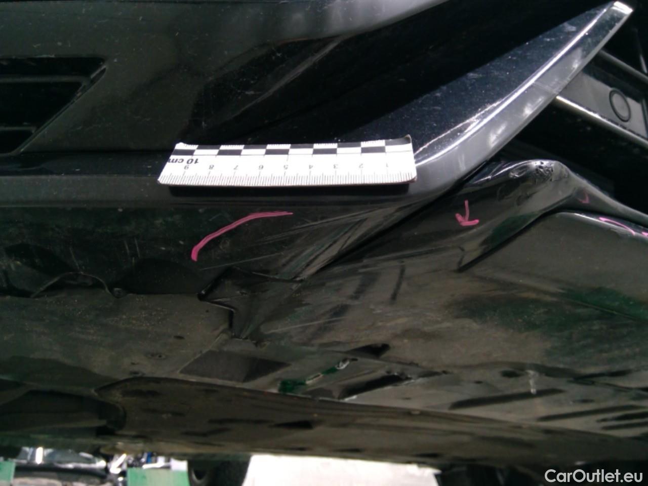  Volvo  XC90  T8 Recha.4WD R-Des.Aut 7s #11