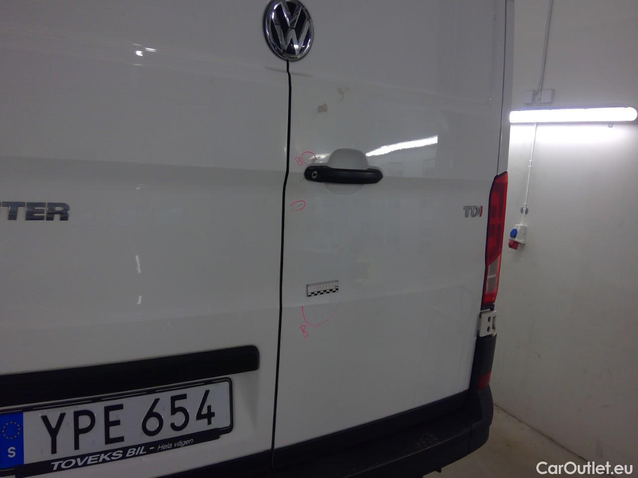 Volkswagen  Crafter  TDI 140 35 L2H1 M CV #9