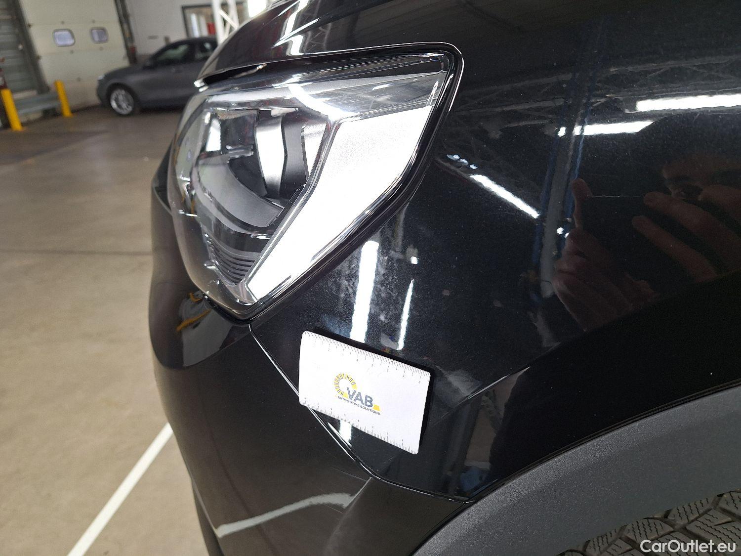  Audi  Q3 Audi,  '18, Audi  35 TDI S Tronic Business Edition 5d #27