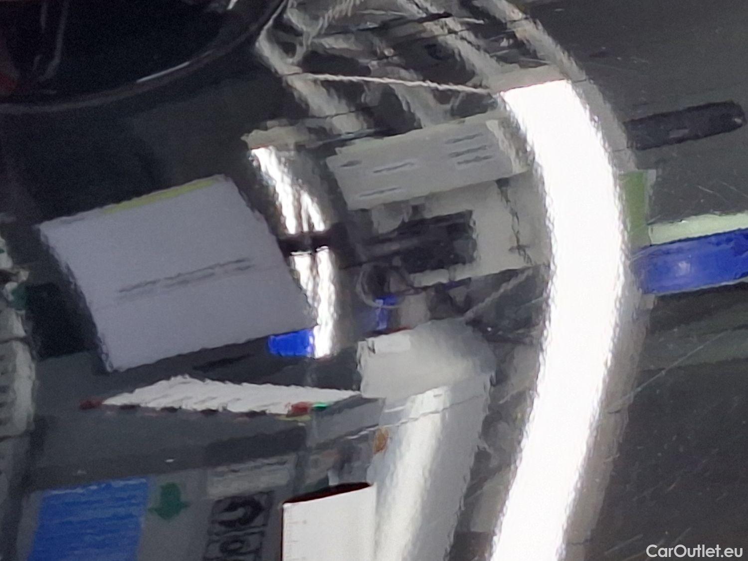  Mercedes  A-Klasse Mercedes, A-Class Berline '18, Mercedes-Benz  Limousine A 180 Business So #6