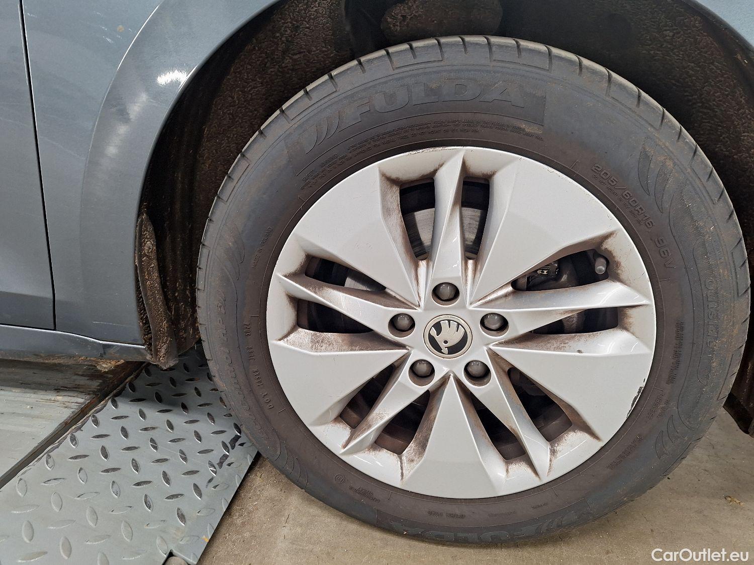  Skoda  Octavia Skoda,  Combi '20, Skoda  Combi 2.0 CRTDI 110kW DSG7 Ambition  #48