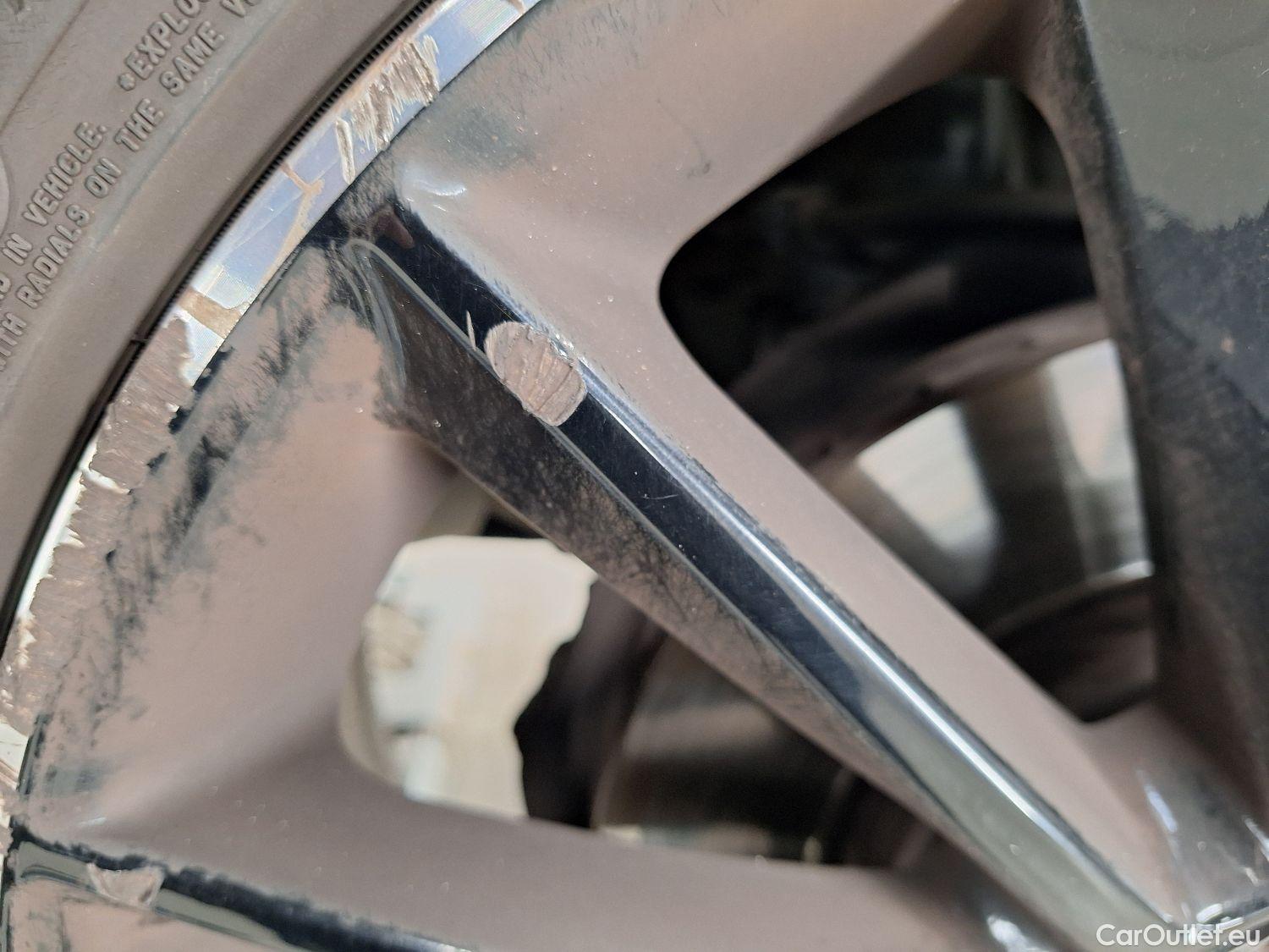  Mercedes  A-Klasse Mercedes, A-Class '18, Mercedes-Benz  A 180 Aut. 5d #24