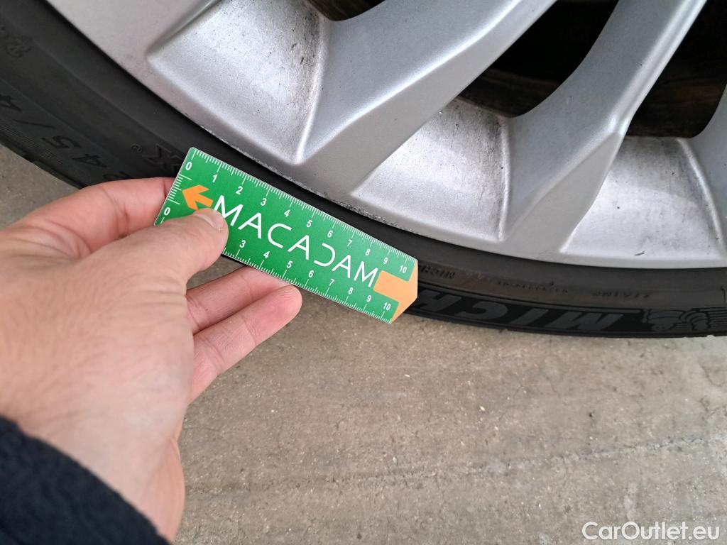  Bmw  Serie 5 BMW Série 5 Touring / 2020 / 5P / Break 530e 292ch Luxury BVA8 #37