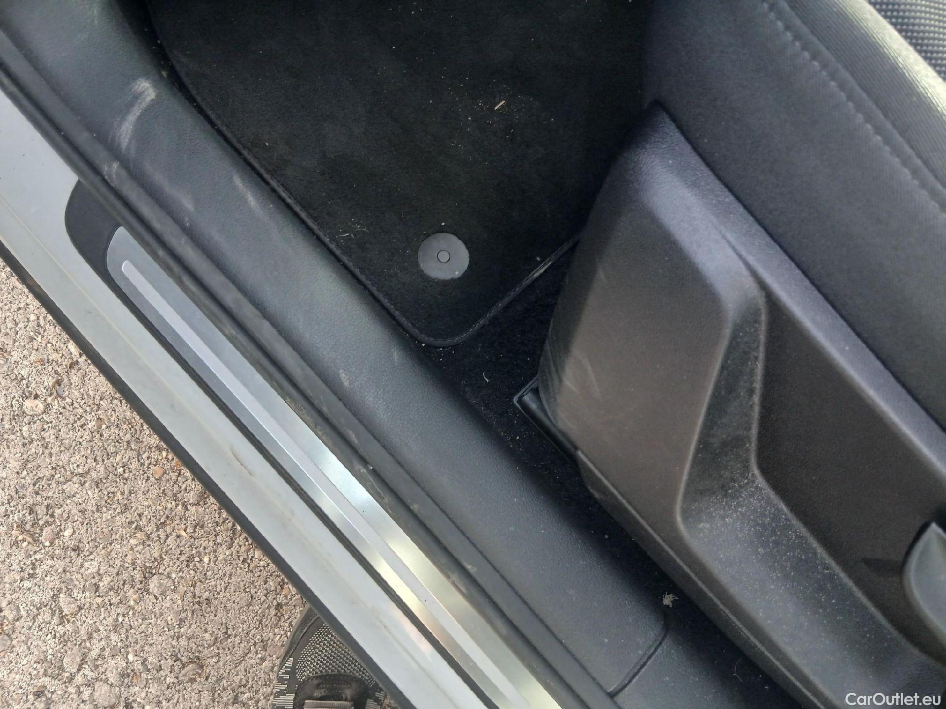  Audi  Q2 AUDI  / 2020 / 5P / todoterreno Advanced 30 TDI 85kW (116CV) #2