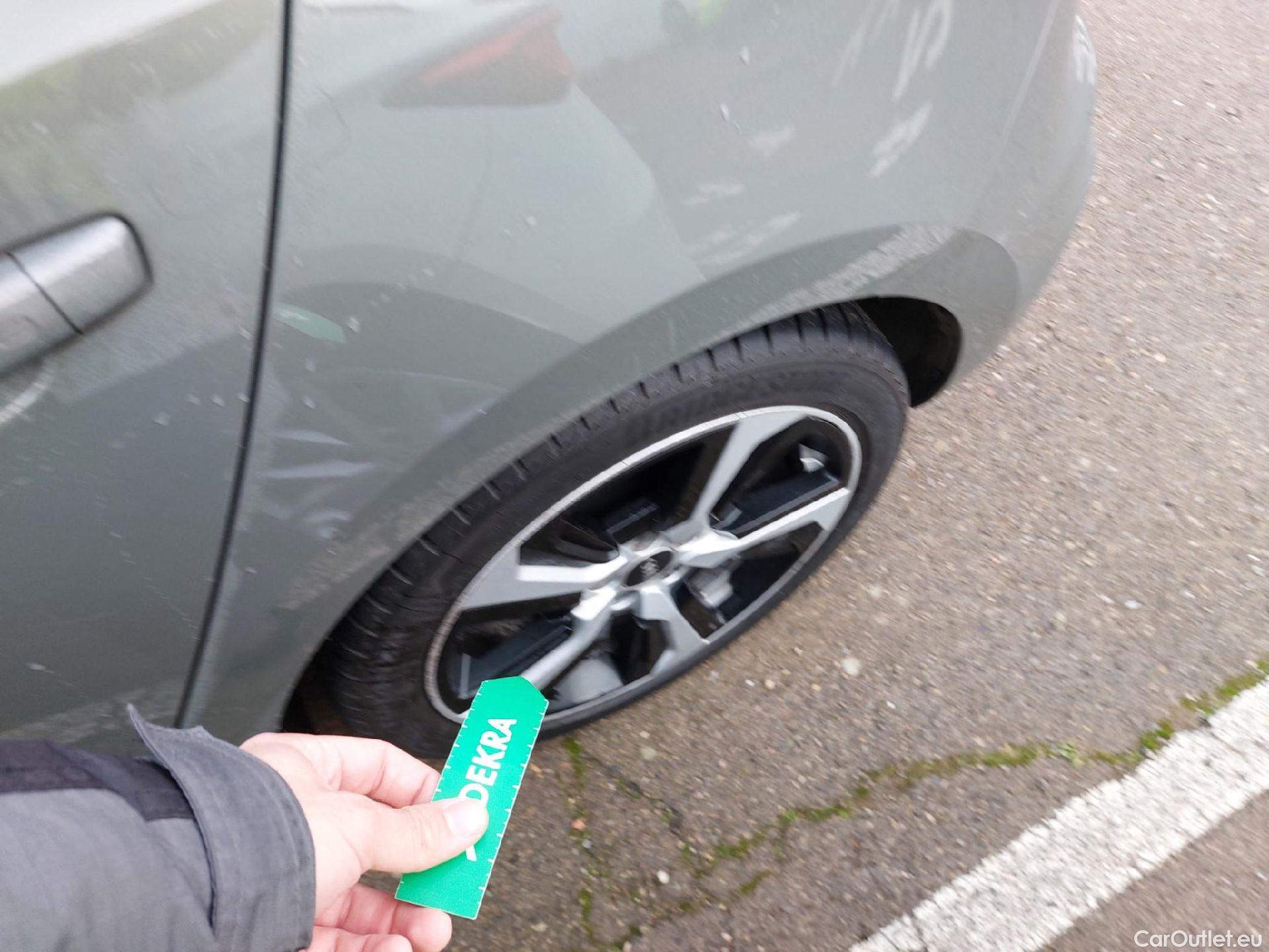  Audi  A1 Sportback AUDI A1 / 2018 / 5P / berlina con portón Sportback Adrenalin 25 TFSI 70kW (95CV)(SP)(SL) #14