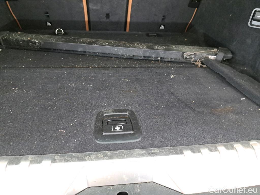  Bmw  Serie 5 BMW Série 5 Touring / 2020 / 5P / Break 530e 292ch Luxury BVA8 #8