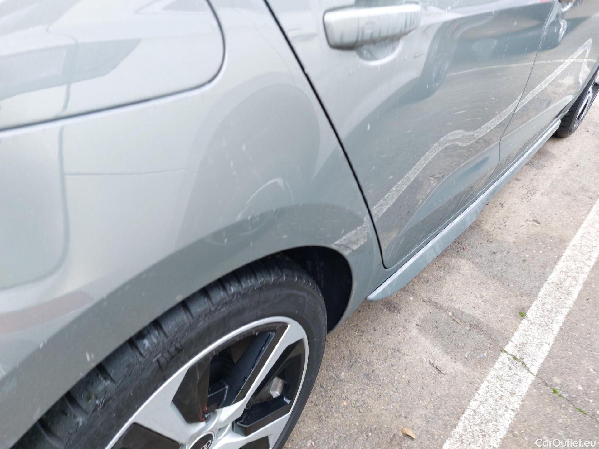  Audi  A1 Sportback AUDI A1 / 2018 / 5P / berlina con portón Sportback Adrenalin 25 TFSI 70kW (95CV)(SP)(SL) #19