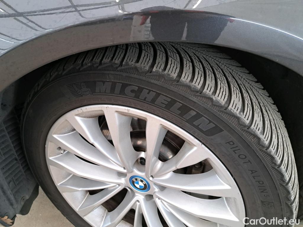  Bmw  Serie 5 BMW Série 5 Touring / 2020 / 5P / Break 530e 292ch Luxury BVA8 #40