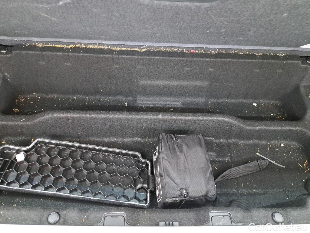  Bmw  Serie 5 BMW Série 5 Touring / 2020 / 5P / Break 530e 292ch Luxury BVA8 #44