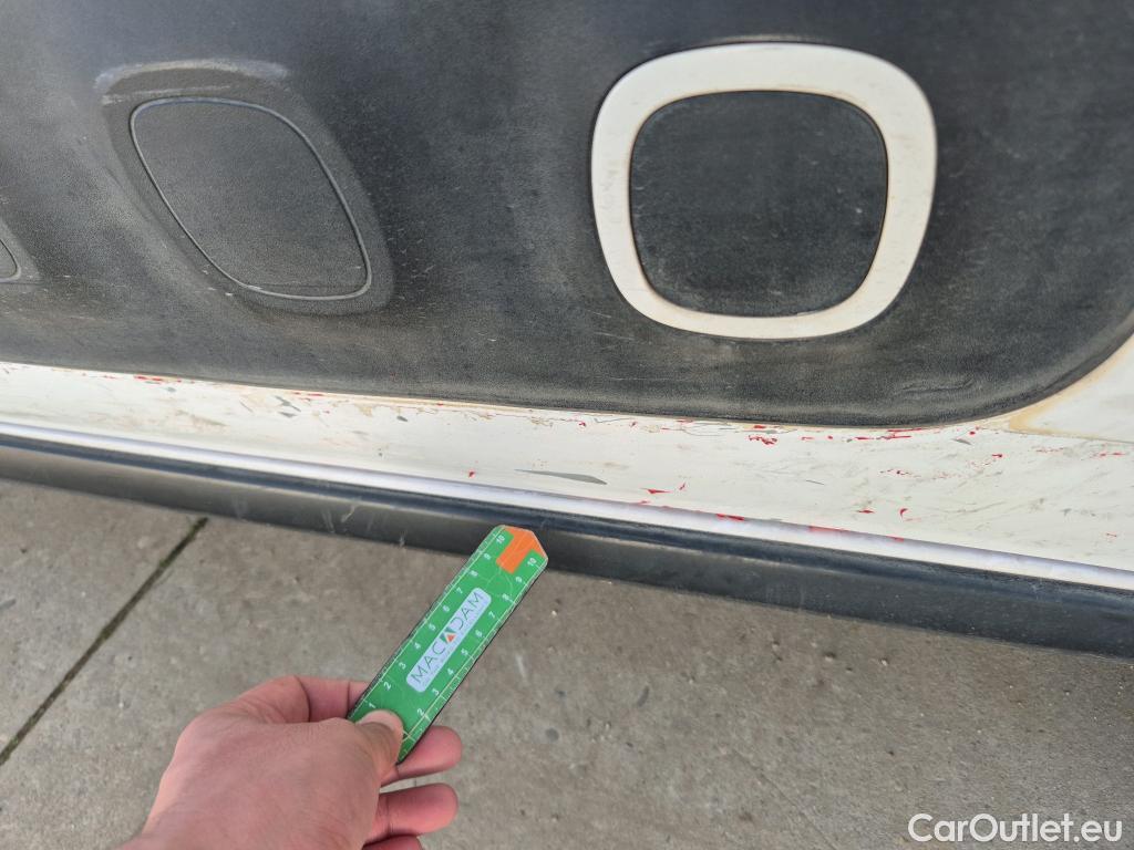  Citroen  C3 CITROEN  / 2016 / 5P / berlina con portón PureTech 60KW (83CV) FEEL #13