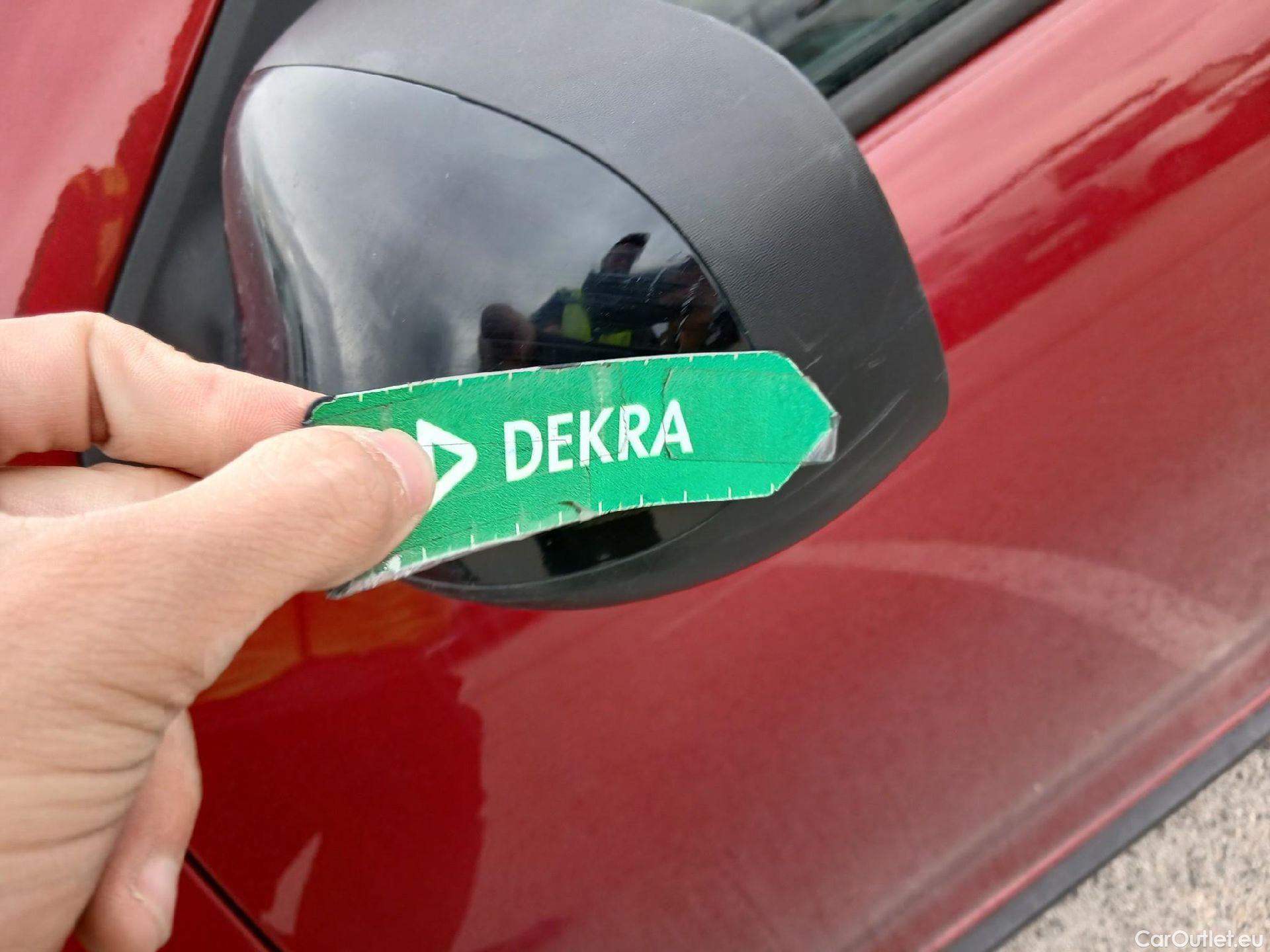  Dacia  Sandero DACIA  / 2016 / 5P / berlina con portón Serie Limitada Xplore TCE 66kW GLP - SS(SL) #16