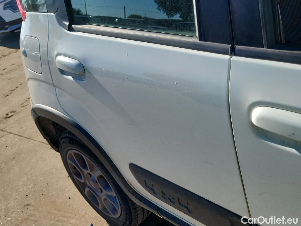  Fiat  Panda FIAT  5p 3G berlina con portón 1.3 75cv Diésel 4x4 #41