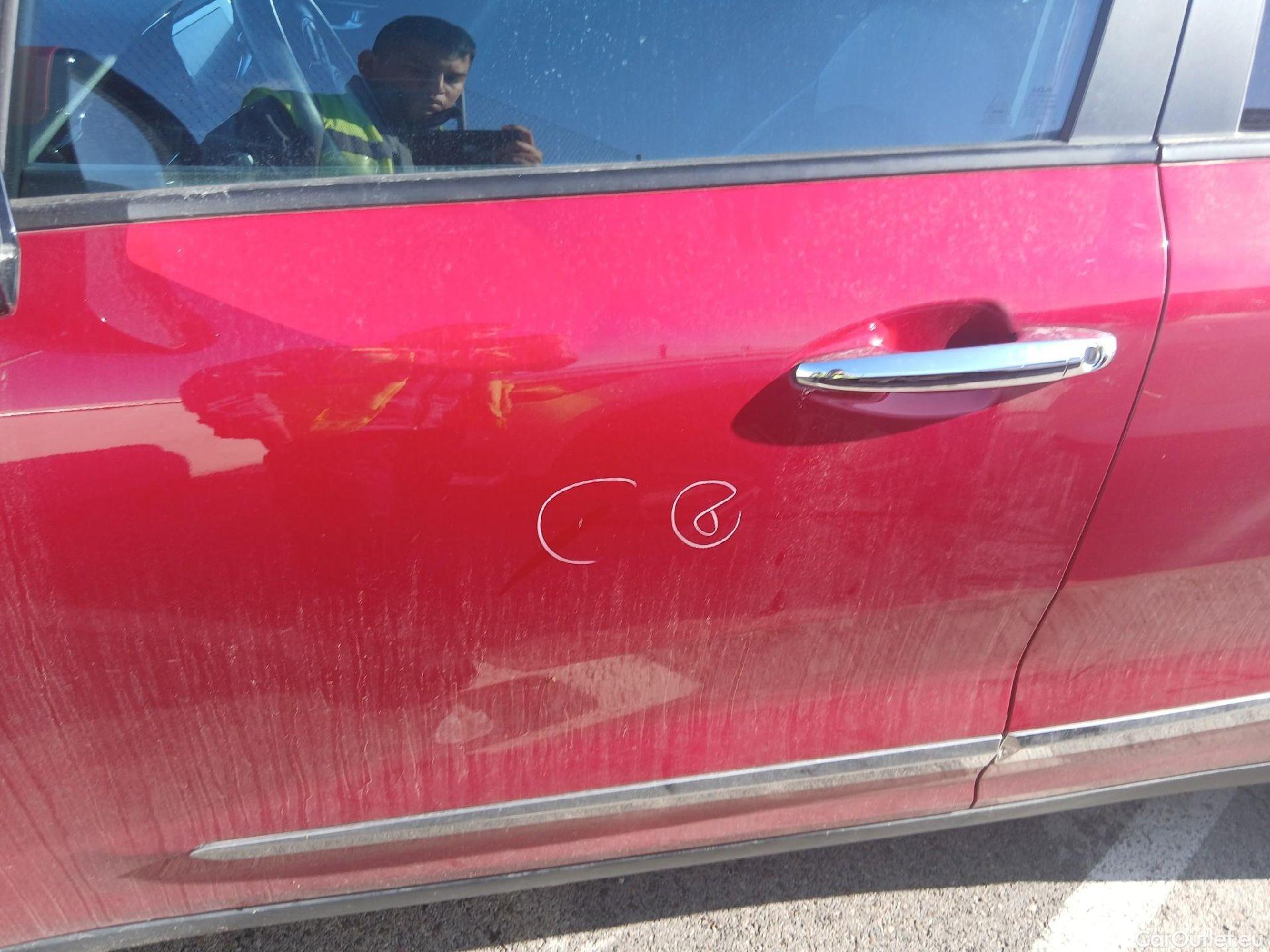  KIA  Niro KIA  / 2019 / 5P / crossover 1.6 GDi PHEV 104kW (141CV) Drive #15