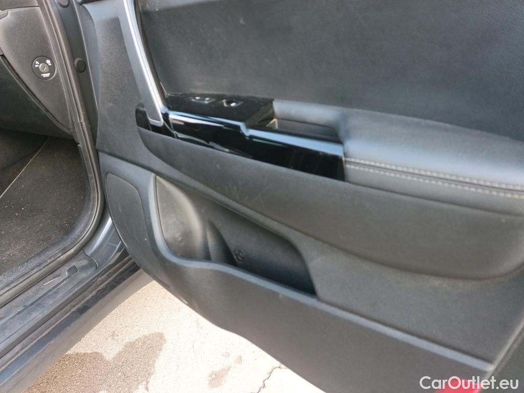  KIA  Sportage KIA  1.6MHEV Drive 100kW(136CV) 4x2(Crist Tintados) #15